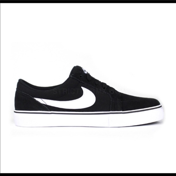 nike sb satire ii
